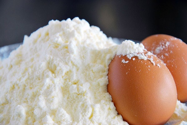 چطور از خرابی پودر تخم مرغ جلوگیری کنیم؟