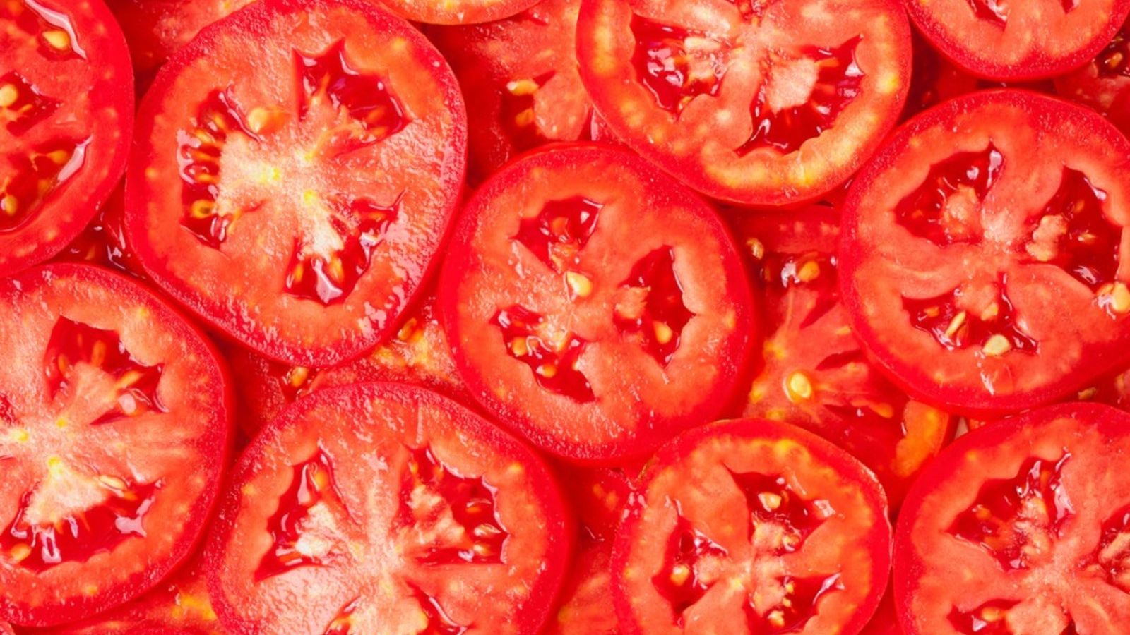 آسان ترین روش درست کردن پودر گوجه در منزل