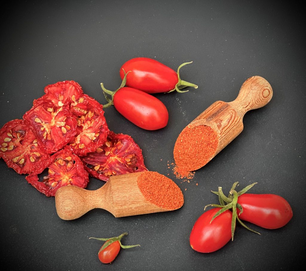 همه چیز درباره ی گوجه خشک