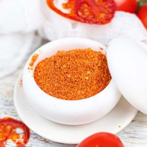 پودر گوجه چیست؟ نگاهی جامع به محصولی که صنعت غذا را متحول کرد